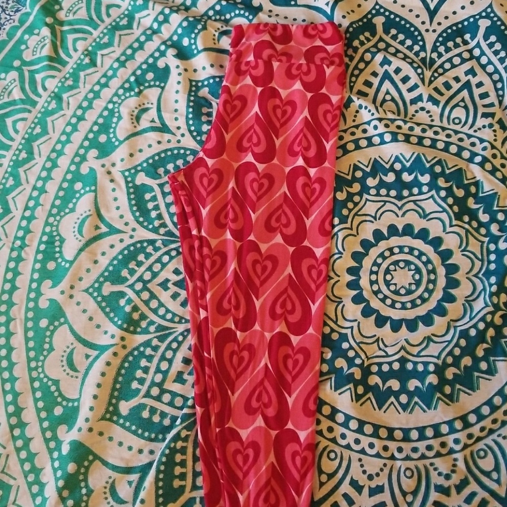 Lularoe valentine leggings